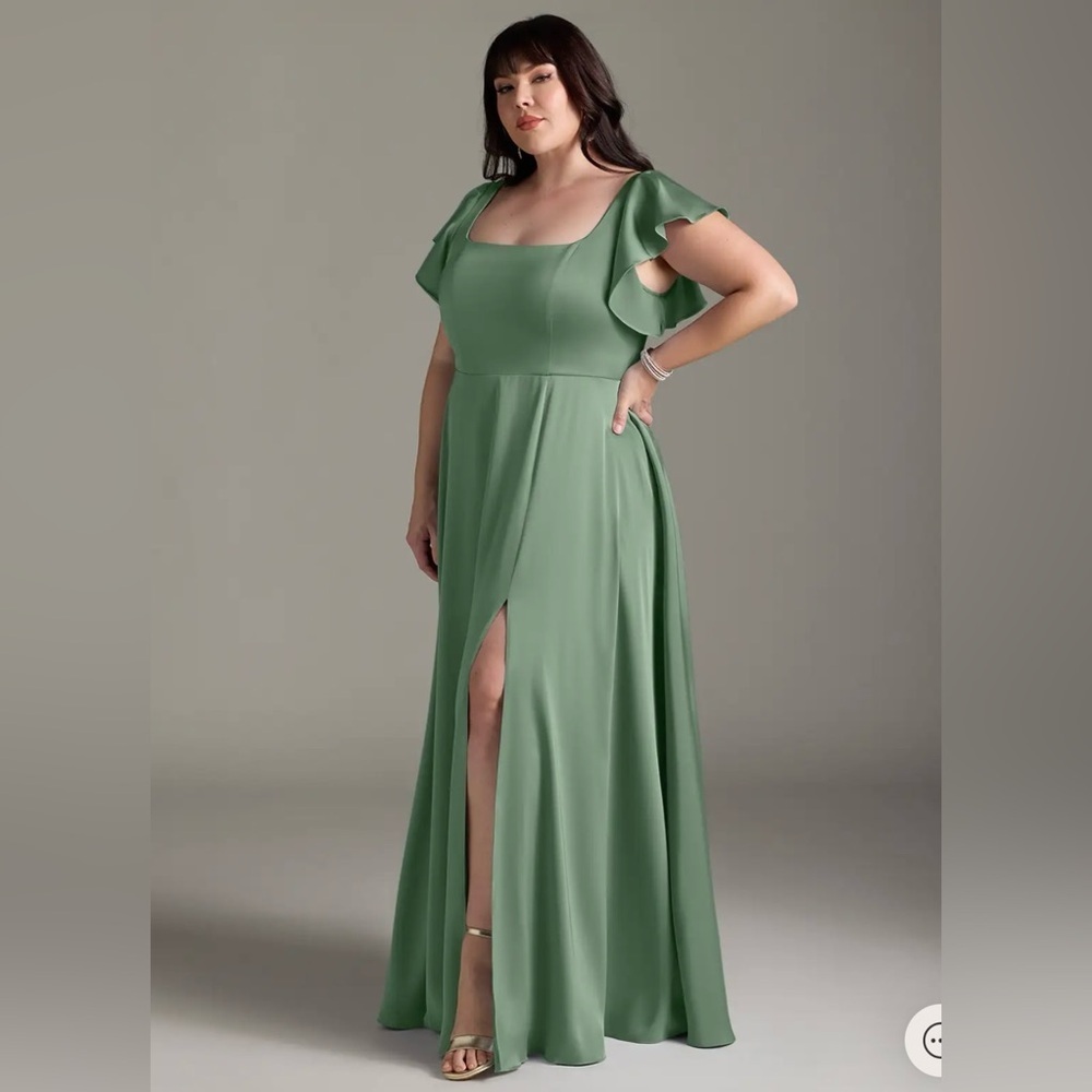 Azazie Bondi Matcha Dress - Picture 3 of 12